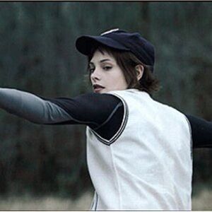 SCREEN ACCURATE ALICE CULLEN UNDER ARMOUR SHIRT